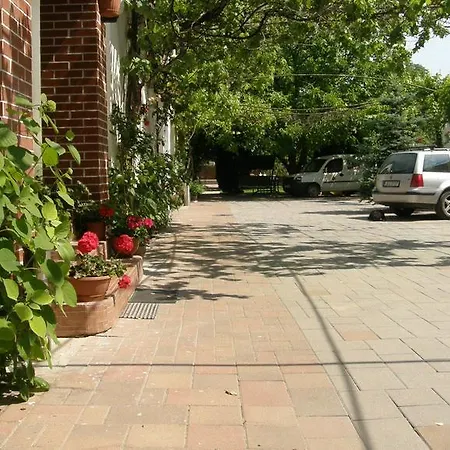 Guest house Marika Vendeghaz 3*